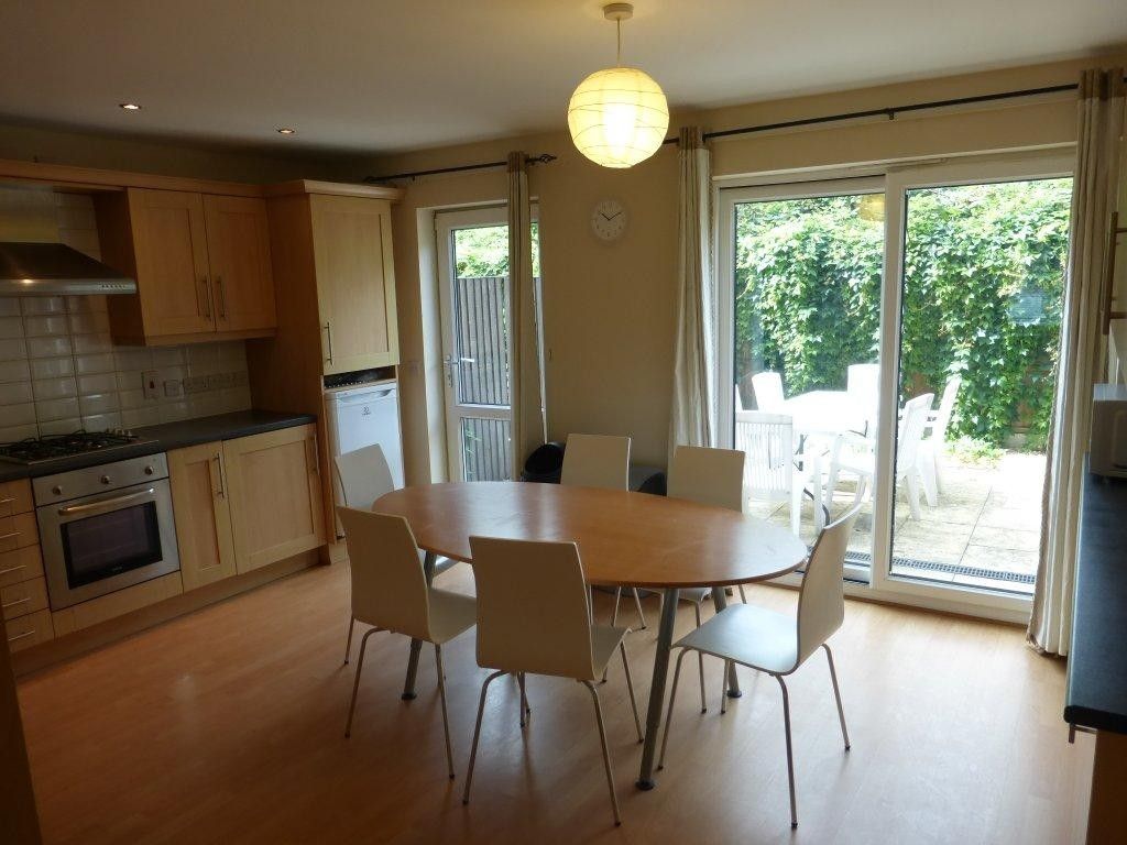 Property photo 1 of 30 (Main)