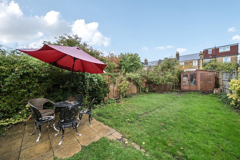 Property photo 2 of 20 Picture No. 14