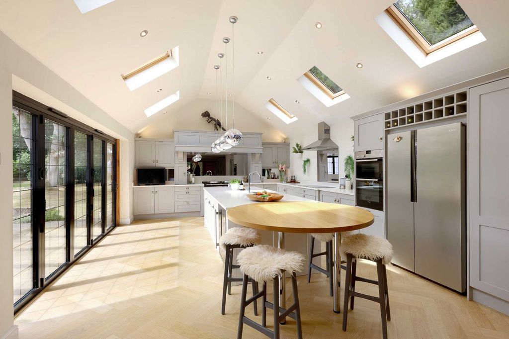 Property photo 2 of 23 Picture No. 19