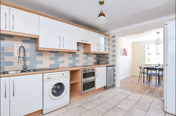 Property photo 1 of 9 2