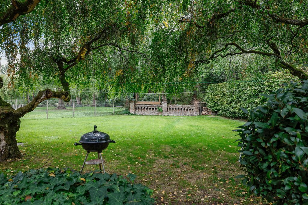 Property photo 2 of 20 Picture No. 23
