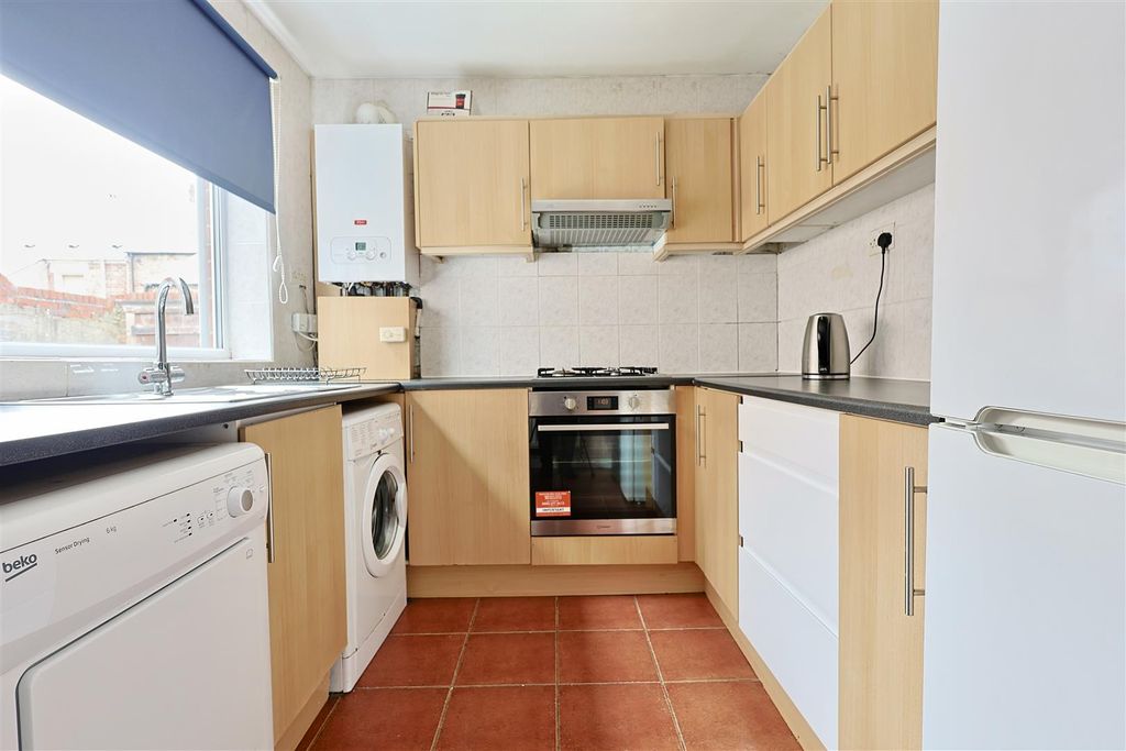 Property photo 3 of 13 85049B13-072F-410F-91Fe-6726Dca3953C_1_201_A.Jpeg