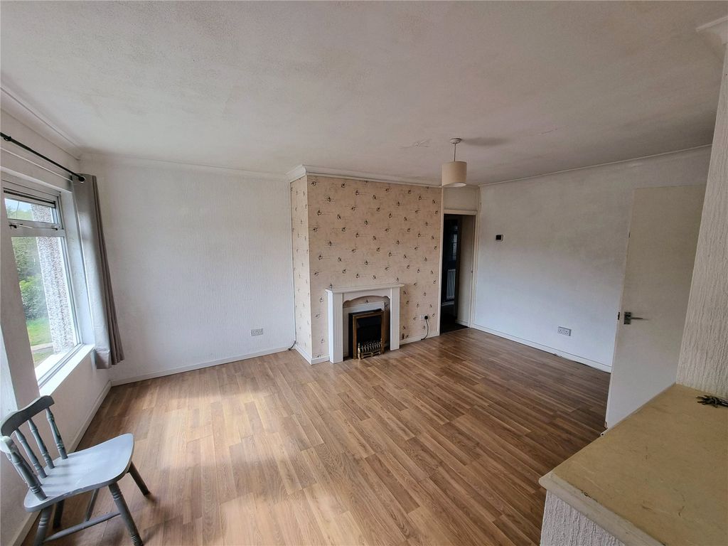 Property photo 2 of 6 Picture No. 09
