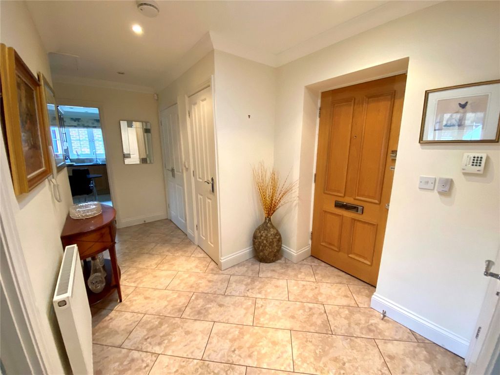 Property photo 3 of 13 Picture No. 11