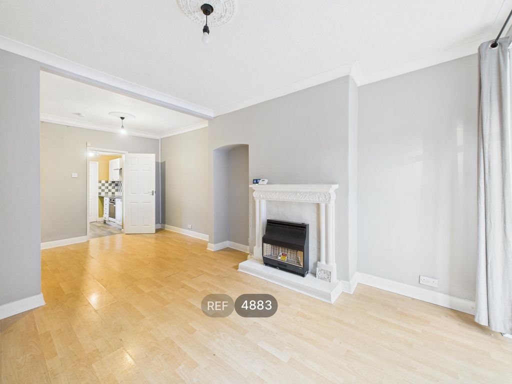 Property photo 2 of 12 Living Room