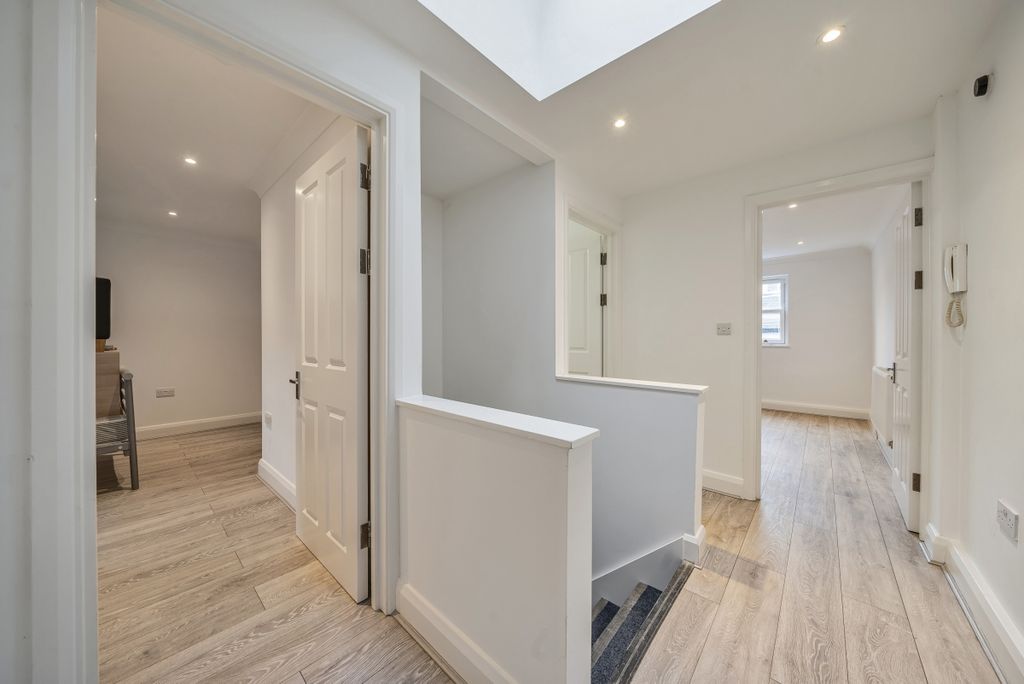 Property photo 3 of 7 1219502 (6)