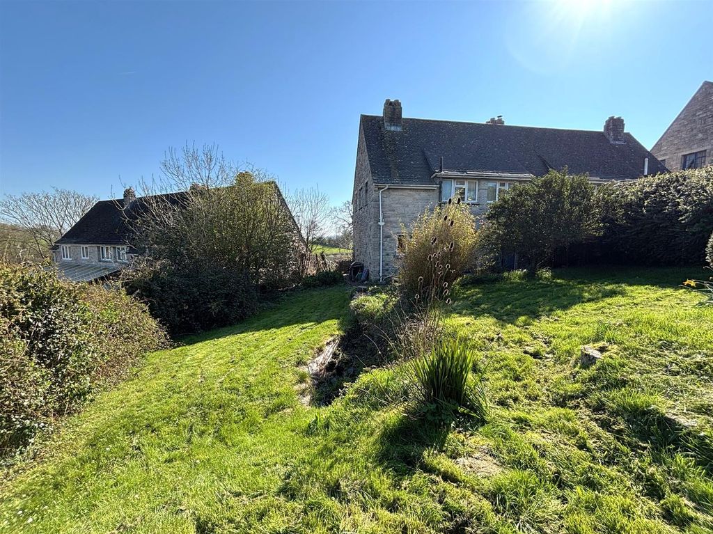 Property photo 2 of 18 4311 Rear.Jpeg