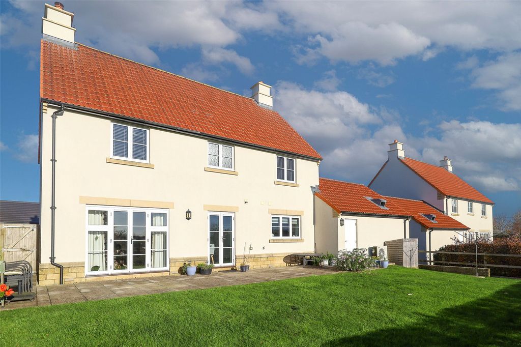 Property photo 2 of 25 Picture No. 07