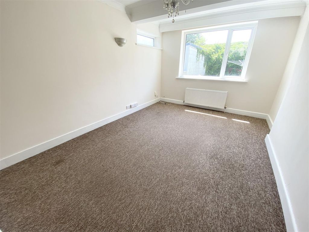 Property photo 3 of 13 Img_9450.Jpeg