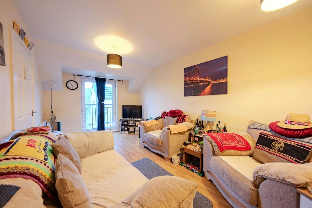 Property photo 3 of 12 Picture No. 16