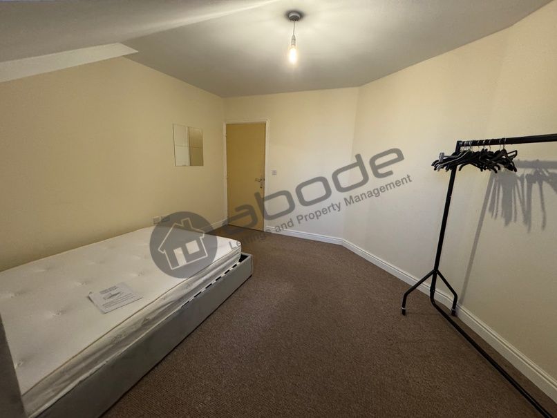 Property photo 2 of 26