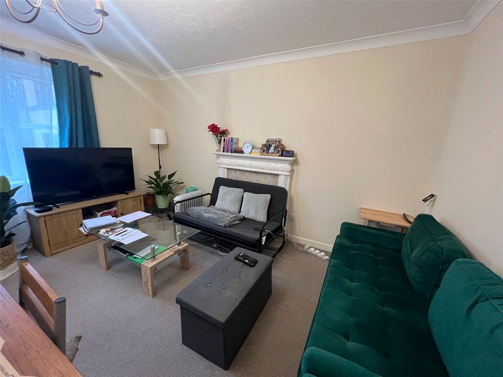 Property photo 3 of 6 Picture No. 08