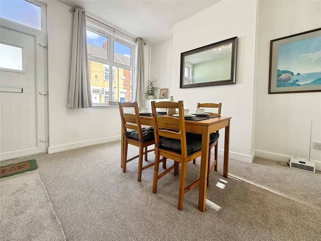 Property photo 3 of 10 Picture No. 09
