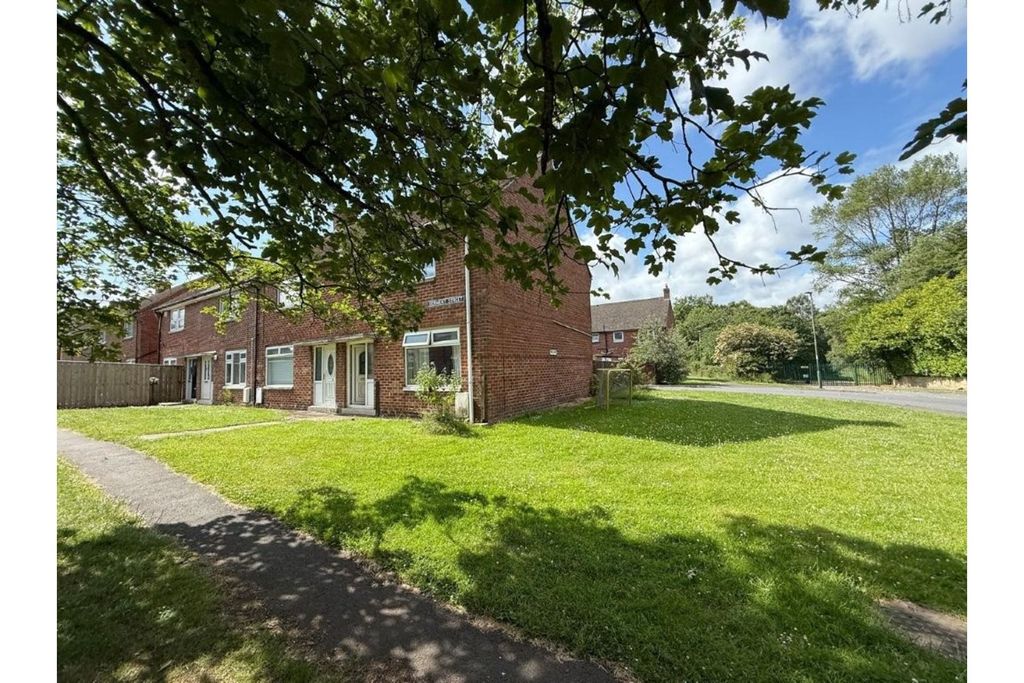 Property photo 3 of 18