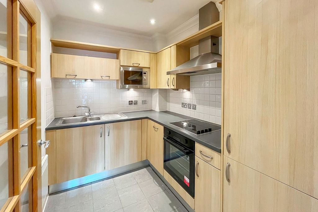 Property photo 3 of 18 Picture No. 19