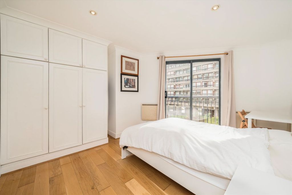 Property photo 3 of 4