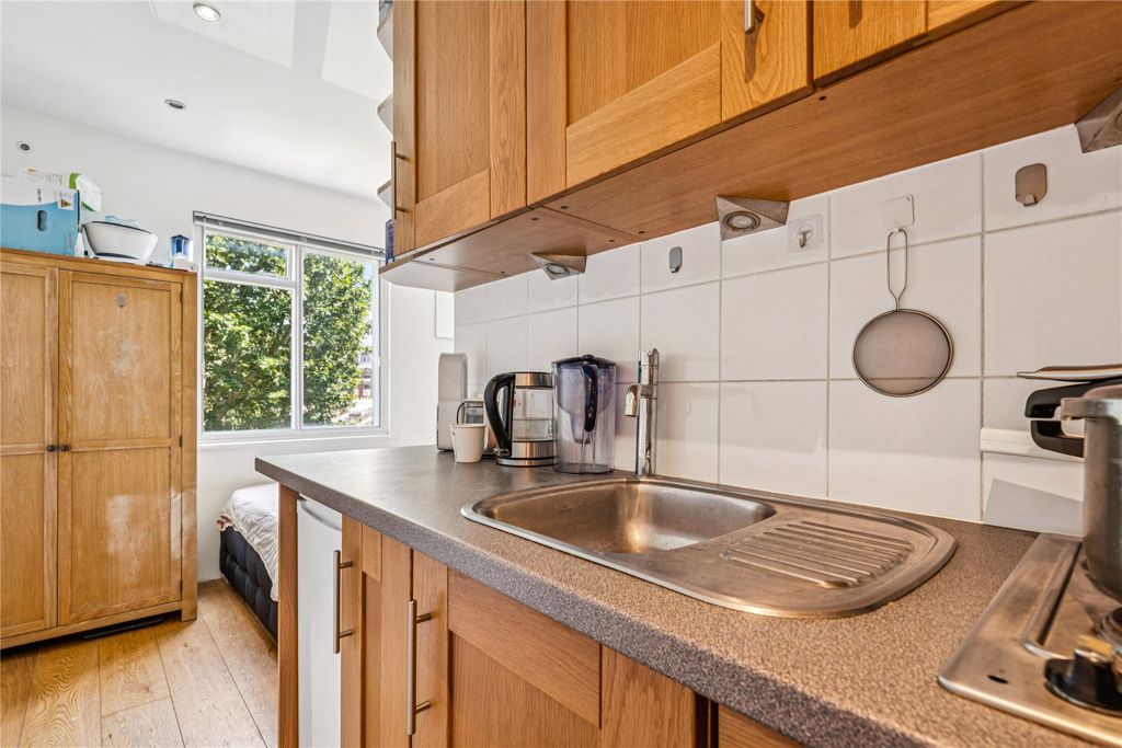Property photo 2 of 13 Picture No. 14