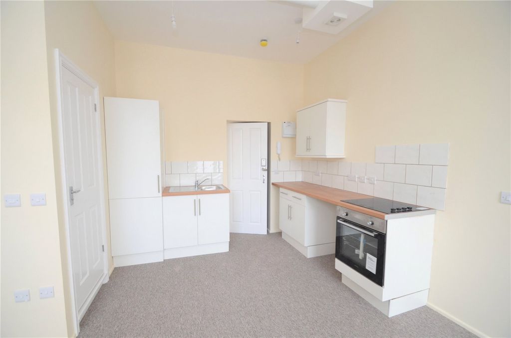 Property photo 1 of 3 Cullompton Seddons
