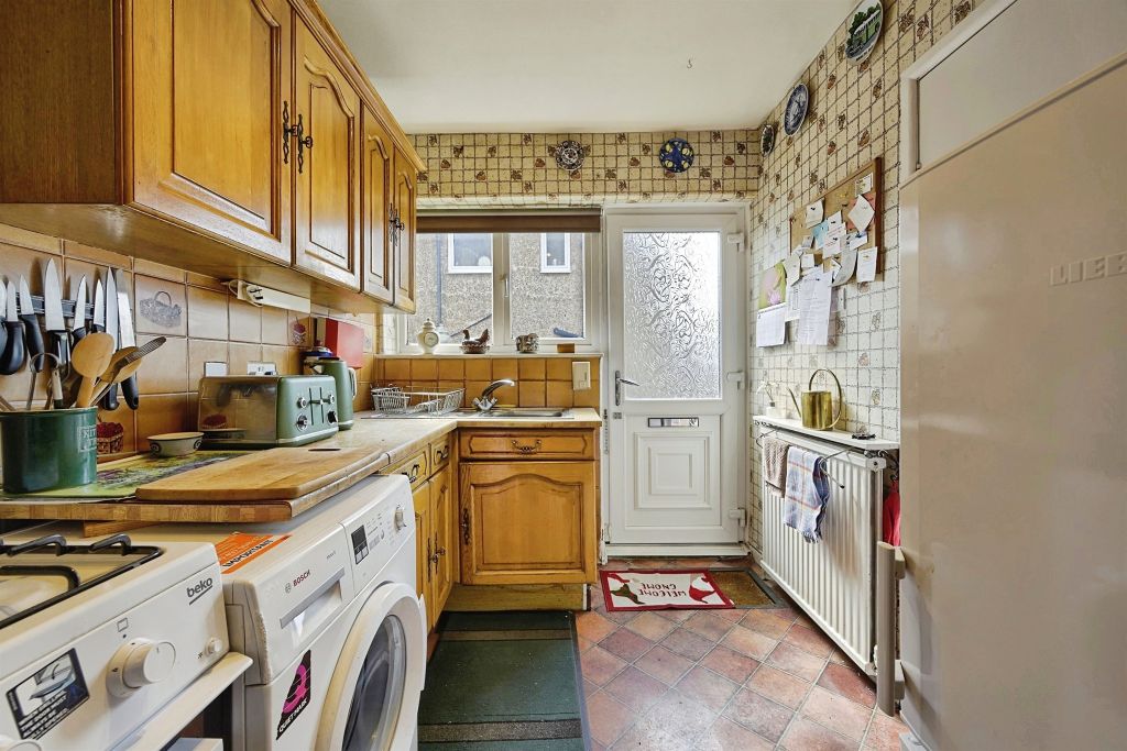 Property photo 3 of 16