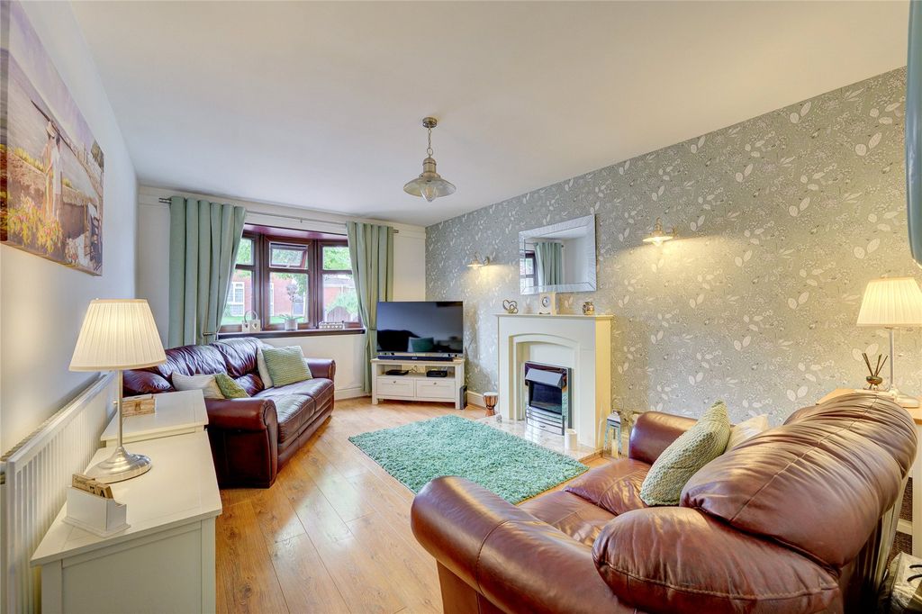 Property photo 2 of 40 Picture No. 36