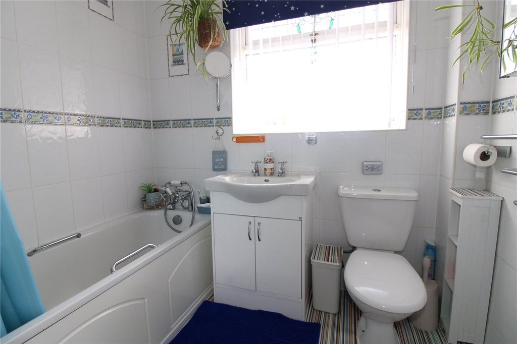 Additional image 14 of 5 bed detached house for saleThe Avenue, Fareham, Hampshire PO14