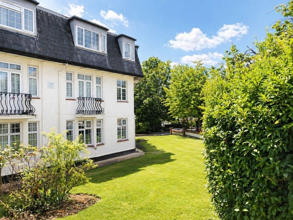 Property photo 2 of 12