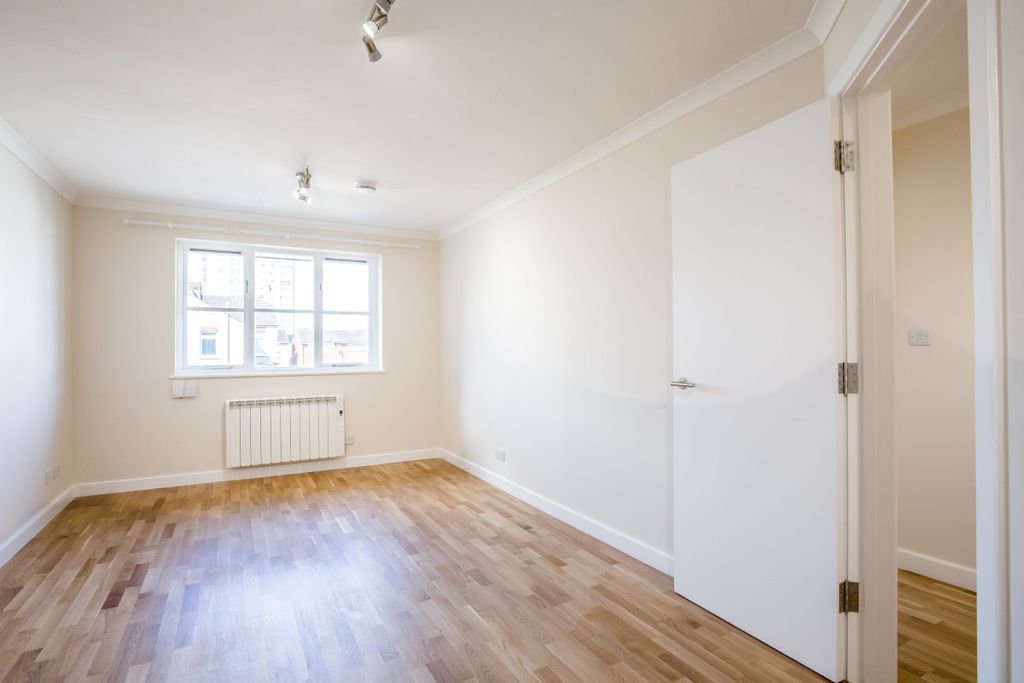 Property photo 3 of 10 Living_Room (Example)