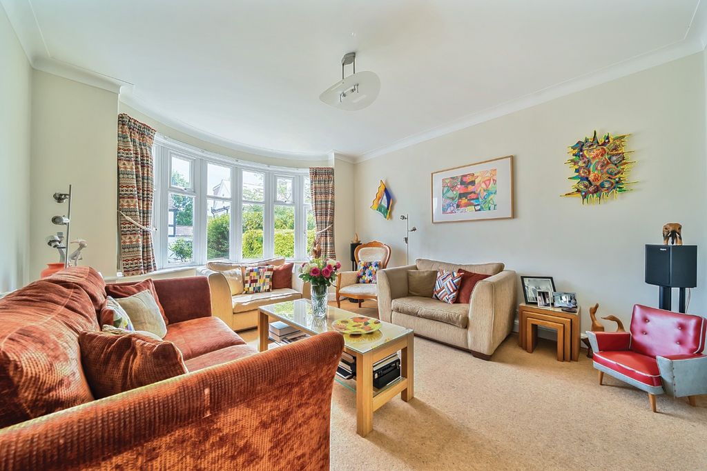 Property photo 2 of 20 4225892