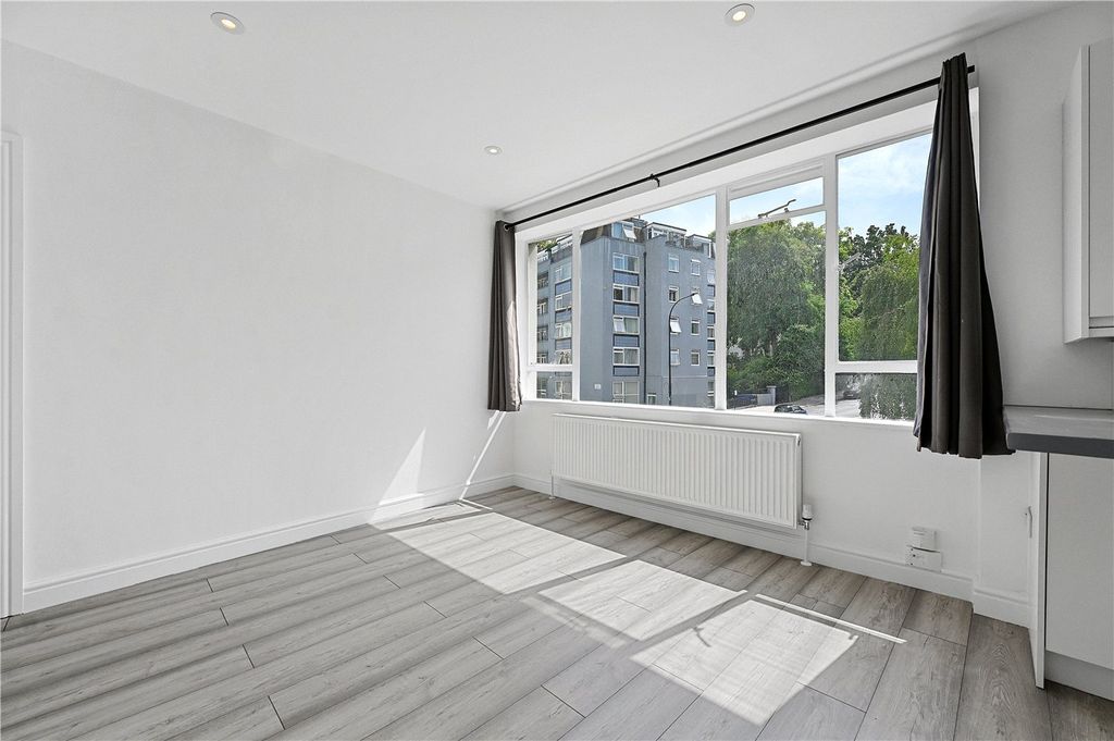 Property photo 3 of 10 Picture No. 20
