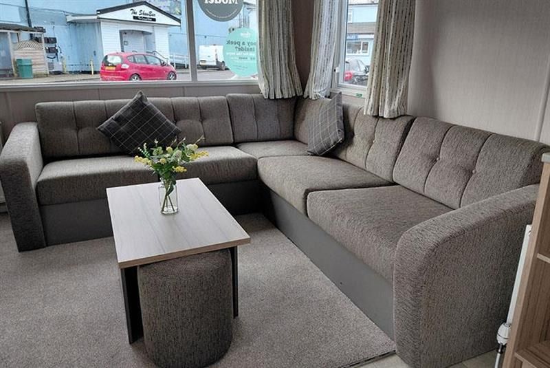 Property photo 2 of 7 007945 1 20260316 00.Jpeg