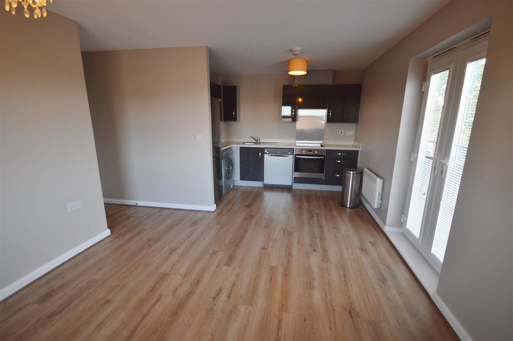 Property photo 3 of 10 Kitchen/Diner