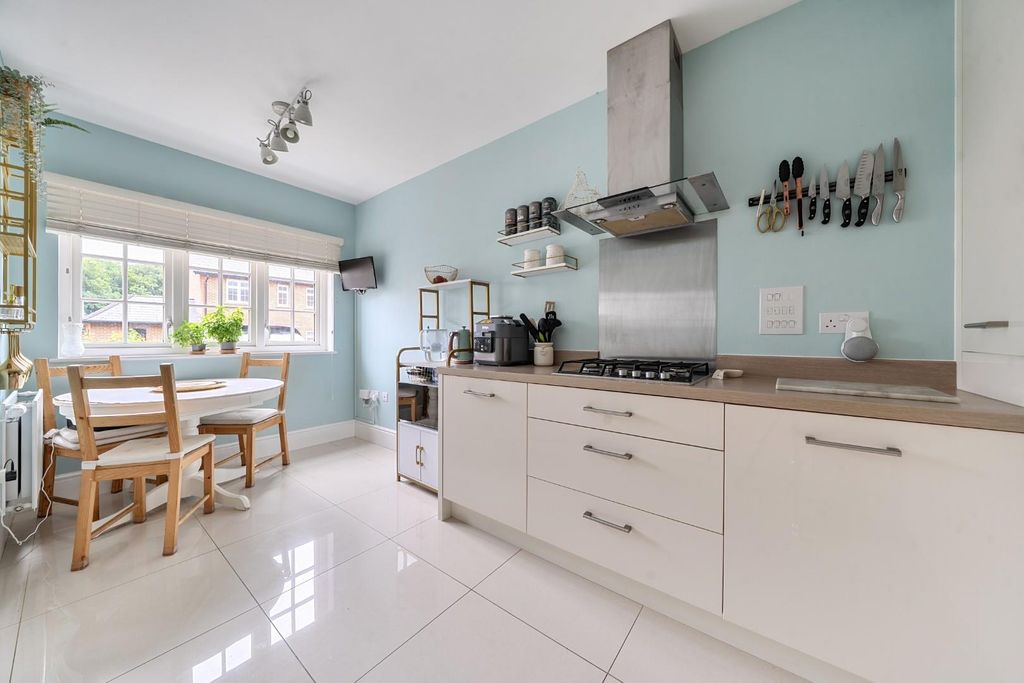 Property photo 3 of 19 1478952-23-6A32E0Dbd47d7.Jpg