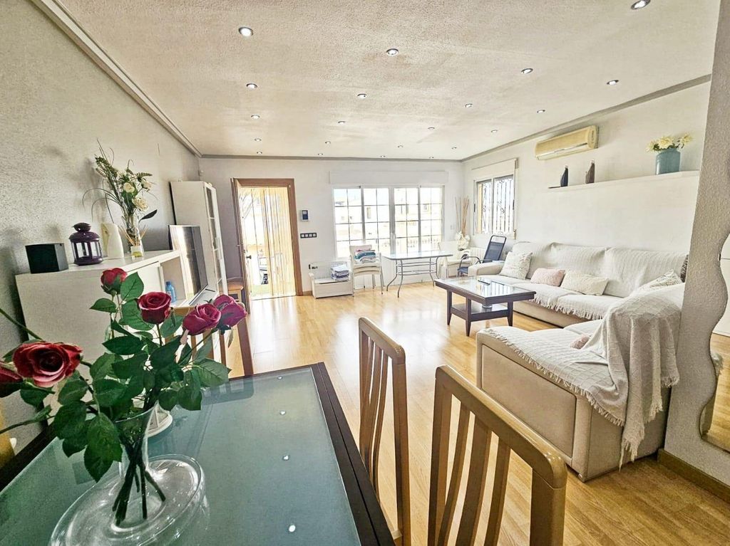 Property photo 3 of 36