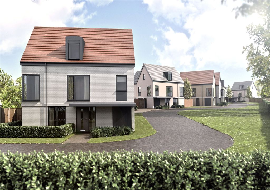 Property photo 2 of 9 Street Scene