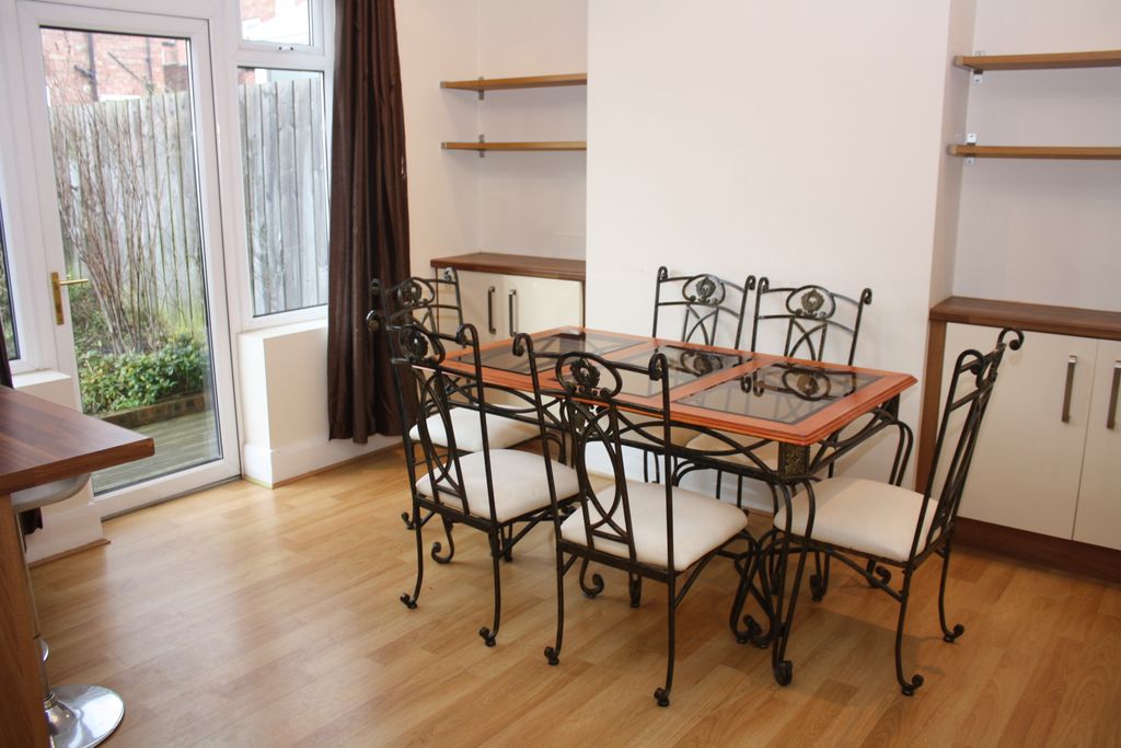 Property photo 3 of 19