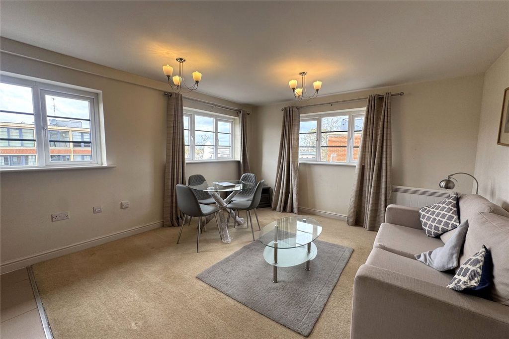 Property photo 3 of 9 Picture No. 38