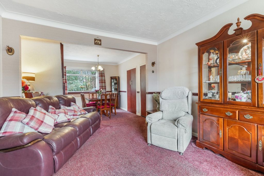 Property photo 3 of 26 Picture No. 25