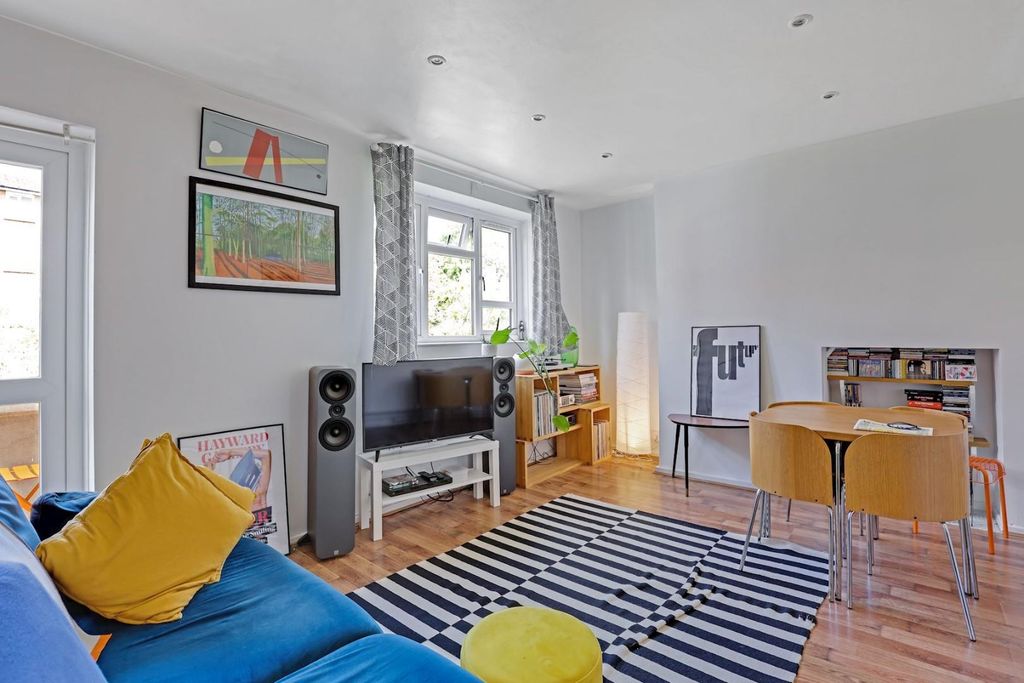 Property photo 1 of 10 08-9E5F918A5288-Medium.Jpg