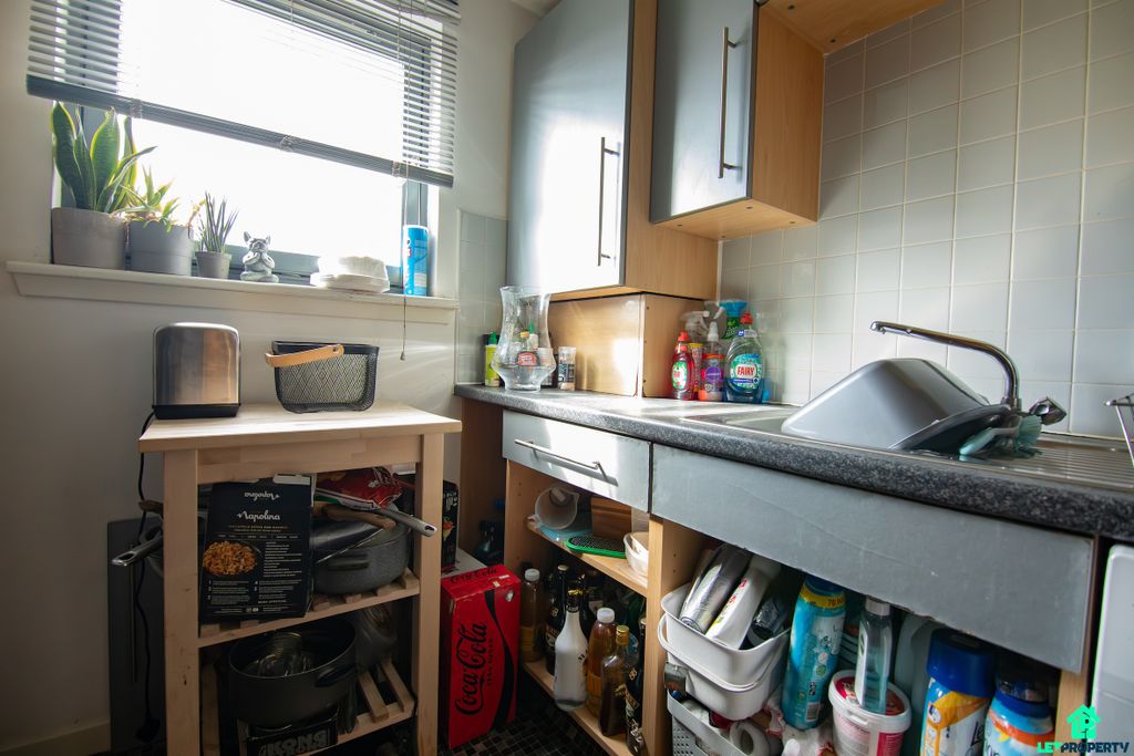 Additional image 8 of 2 bed flat for saleBrabloch Park, Paisley PA3