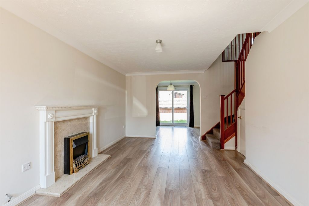 Property photo 3 of 16
