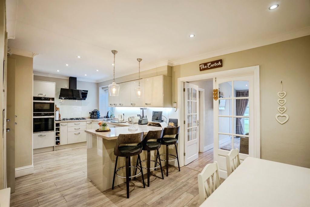 Property photo 1 of 37