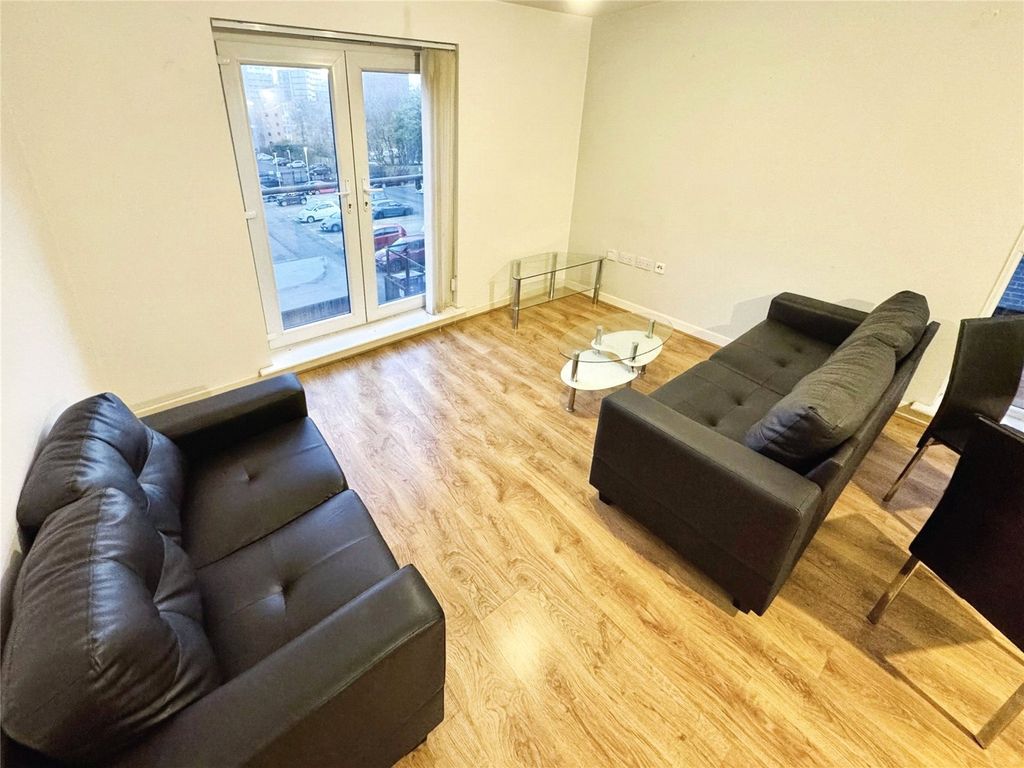 Property photo 2 of 11 Picture No. 02