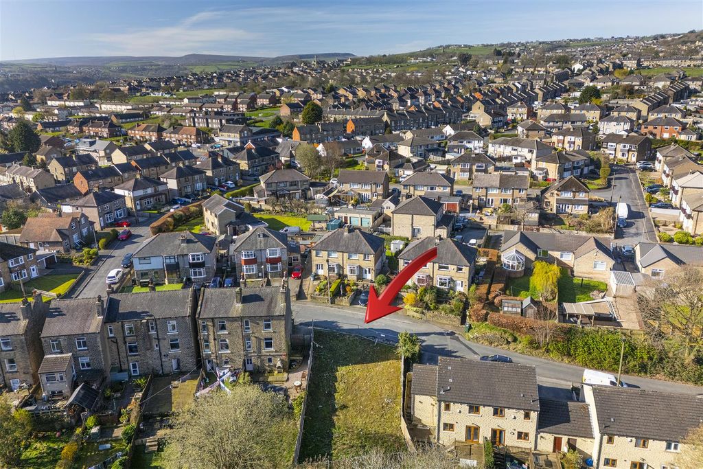 Property photo 3 of 16