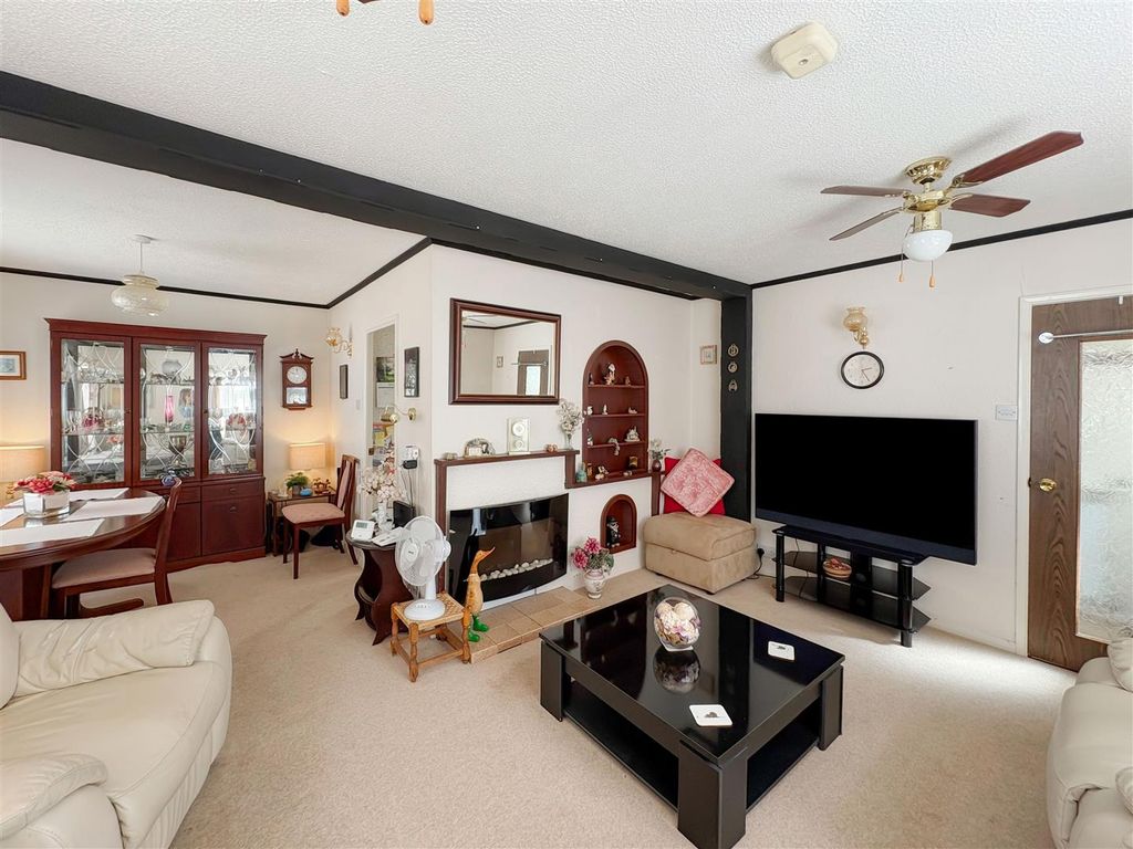Property photo 3 of 20 Img_8418.Jpg