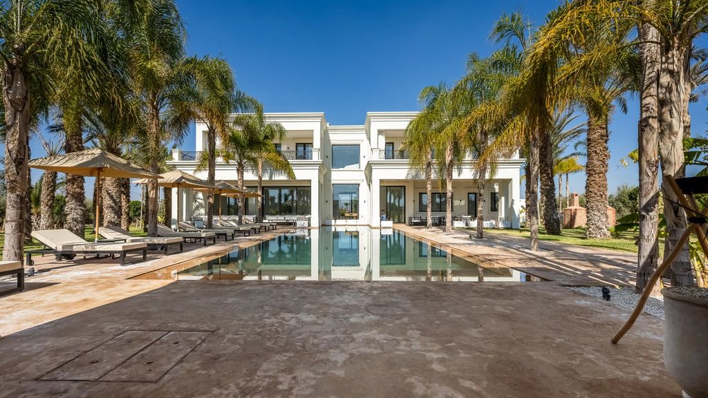 Property photo 2 of 42