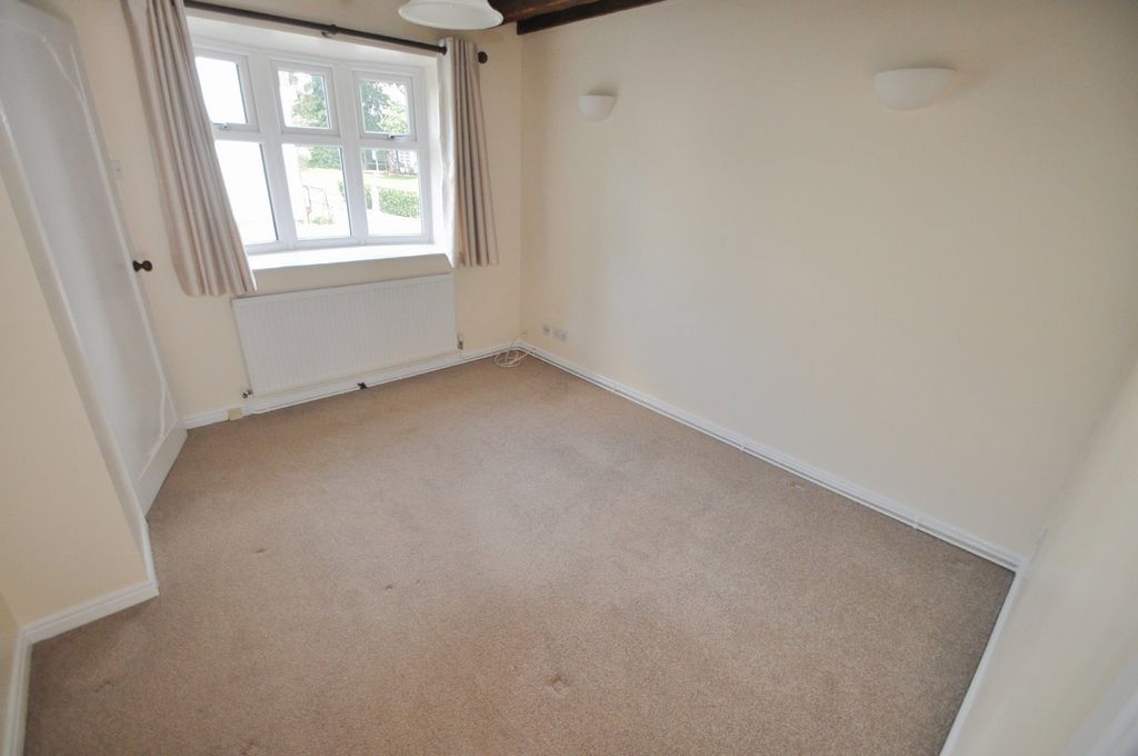 Property photo 3 of 24