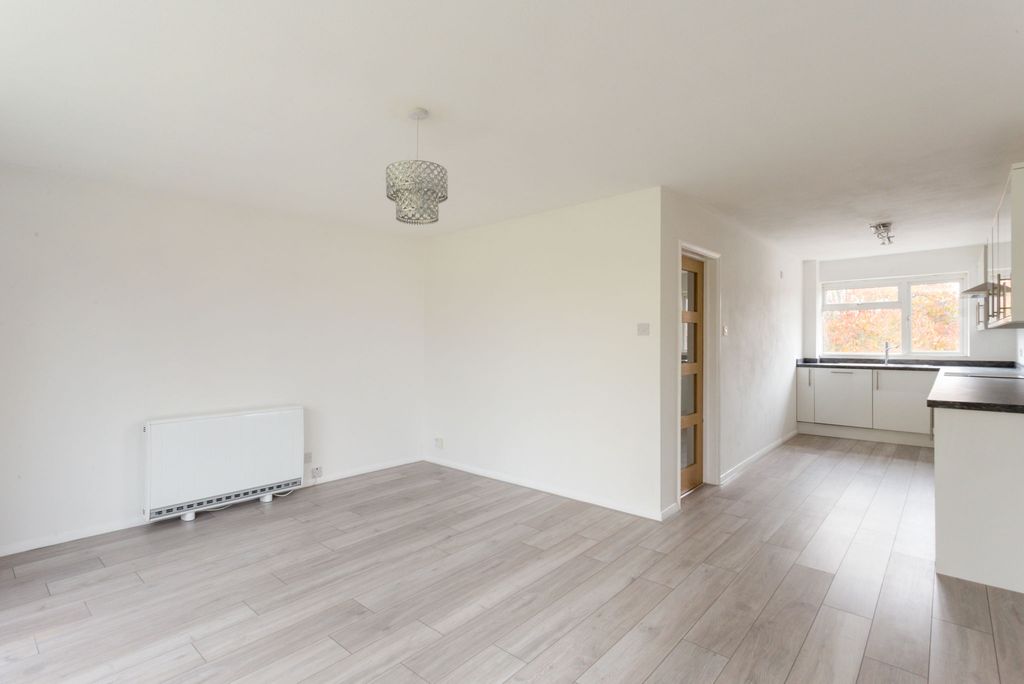 Property photo 3 of 11 Lounge To Kitchen