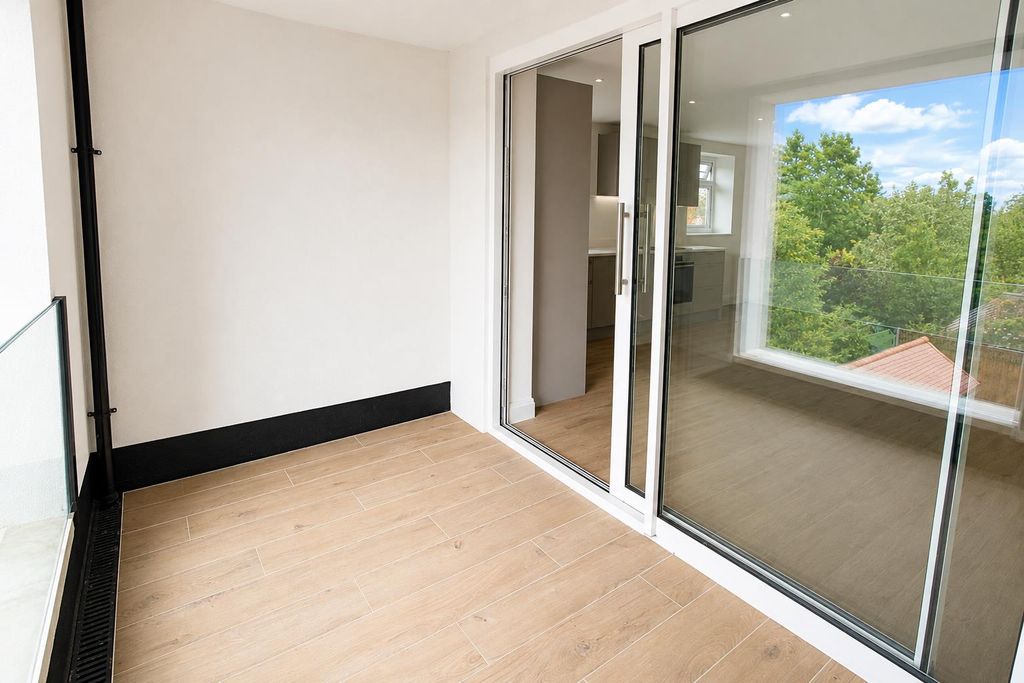 Property photo 2 of 16 Balcony B.Png