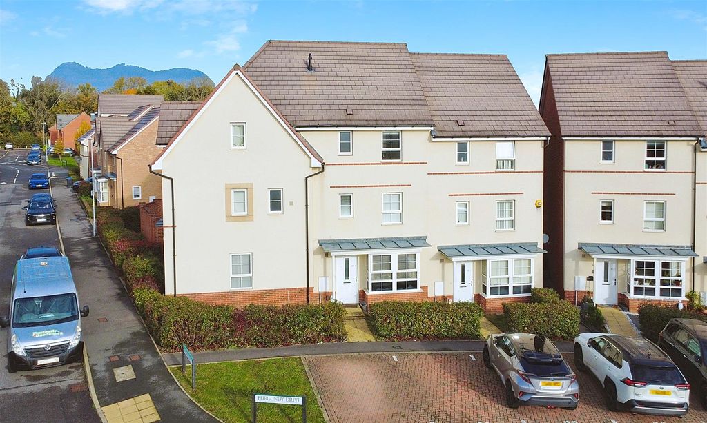 Property photo 1 of 20 c8385261-Dji_0501.Jpg