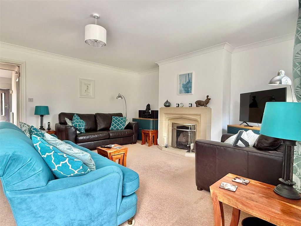 Property photo 3 of 27 Picture No. 24